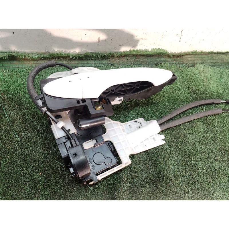 Recambio de cerradura puerta delantera derecha para hyundai ix35 (lm, el, elh) 1.6 referencia OEM IAM 813202y000 813202y000 8132