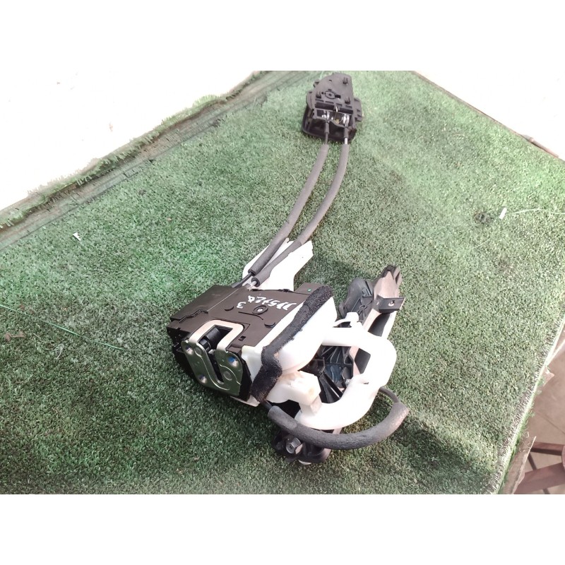 Recambio de cerradura puerta delantera derecha para hyundai ix35 (lm, el, elh) 1.6 referencia OEM IAM 813202y000 813202y000 8132