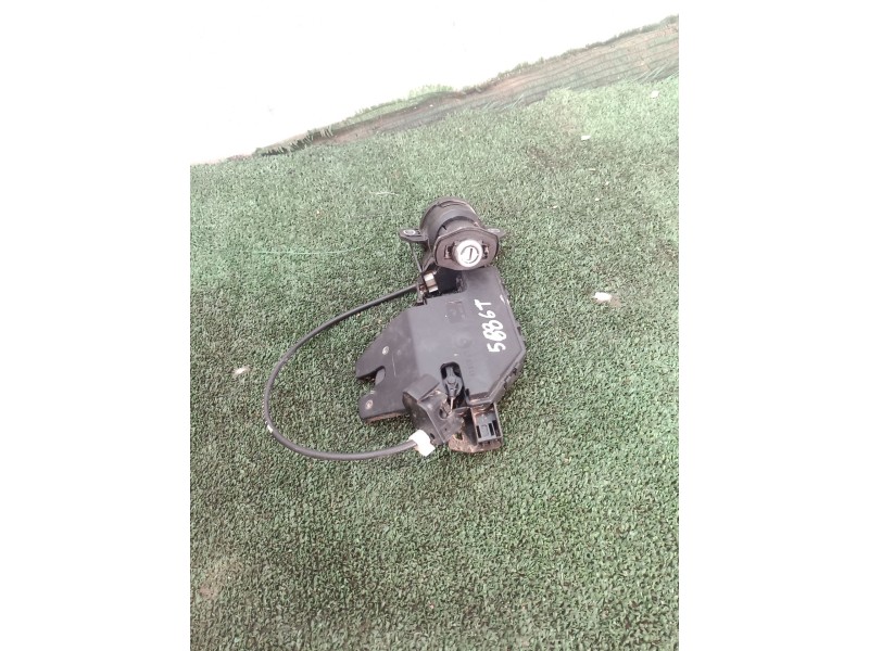 Recambio de cerradura maletero / porton para bmw 3 (e90) 318 i referencia OEM IAM 8196401 8196401 8196401