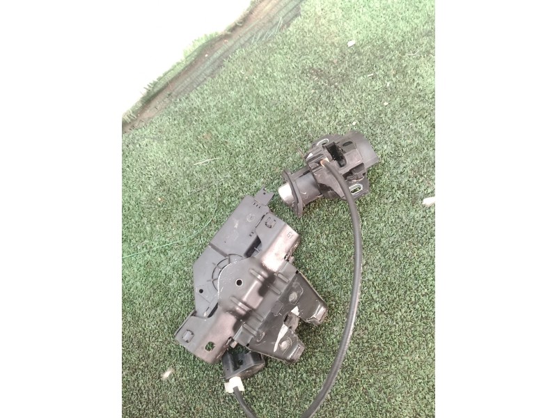 Recambio de cerradura maletero / porton para bmw 3 (e90) 318 i referencia OEM IAM 8196401 8196401 8196401