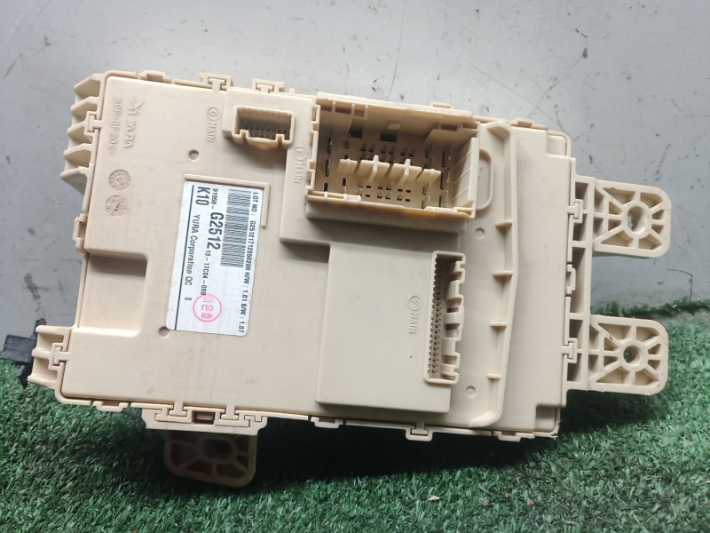 Recambio de caja reles / fusibles para hyundai ioniq (ae) 1.6 gdi hybrid referencia OEM IAM 91950G2512 91950G2512 91950G2512