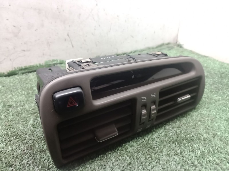 Recambio de rejilla aireadora para lexus gs (_s16_) 300 (jzs160_) referencia OEM IAM   