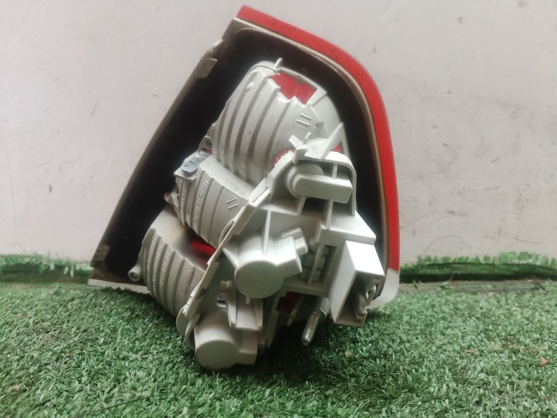 Recambio de piloto trasero izquierdo para bmw 3 (e90) 318 i referencia OEM IAM   