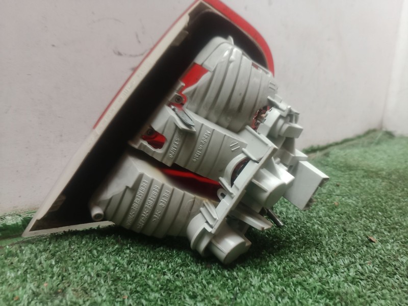 Recambio de piloto trasero izquierdo para bmw 3 (e90) 318 i referencia OEM IAM   