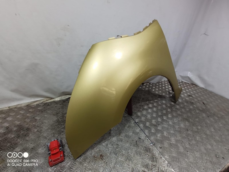 Recambio de aleta delantera izquierda para citroën c4 picasso millenium referencia OEM IAM 9652990880 9652990880 9652990880