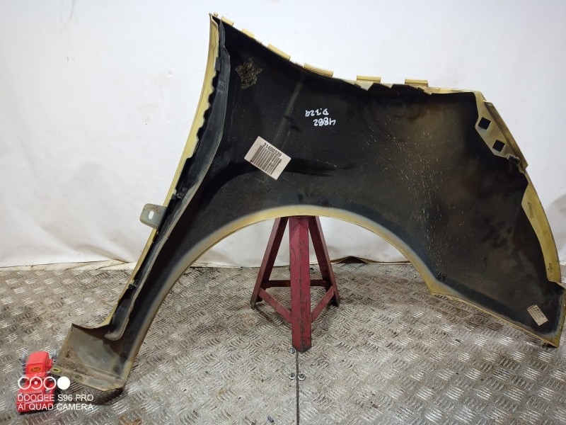 Recambio de aleta delantera izquierda para citroën c4 picasso millenium referencia OEM IAM 9652990880 9652990880 9652990880