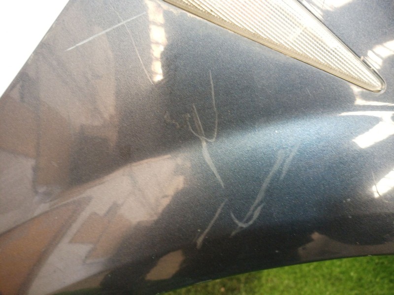 Recambio de aleta delantera derecha para renault megane ii berlina 5p confort authentique referencia OEM IAM   