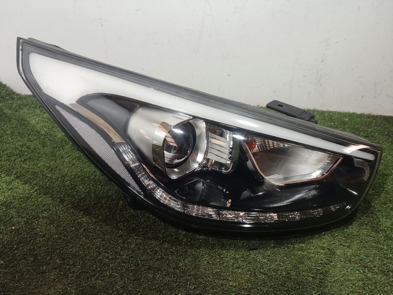 Recambio de faro derecho para hyundai ix35 (lm, el, elh) 1.6 referencia OEM IAM 921022SXXX 921022SXXX 921022YXXX