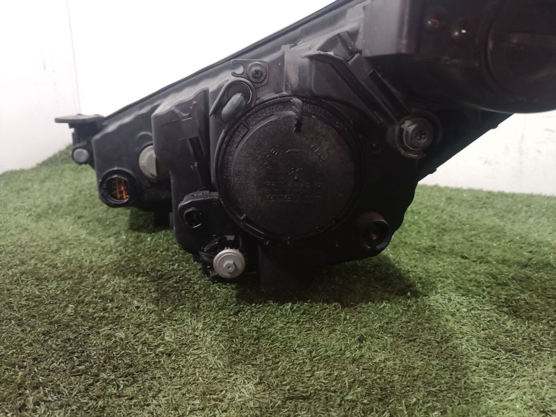 Recambio de faro derecho para hyundai ix35 (lm, el, elh) 1.6 referencia OEM IAM 921022SXXX 921022SXXX 921022YXXX