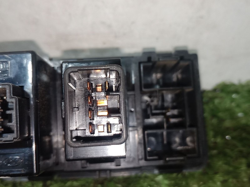 Recambio de mando multifuncion para hyundai i20 i (pb, pbt) 1.2 referencia OEM IAM 751U00080 751U00080 211000245