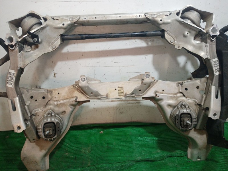 Recambio de puente delantero para bmw 3 (e90) 318 i referencia OEM IAM   