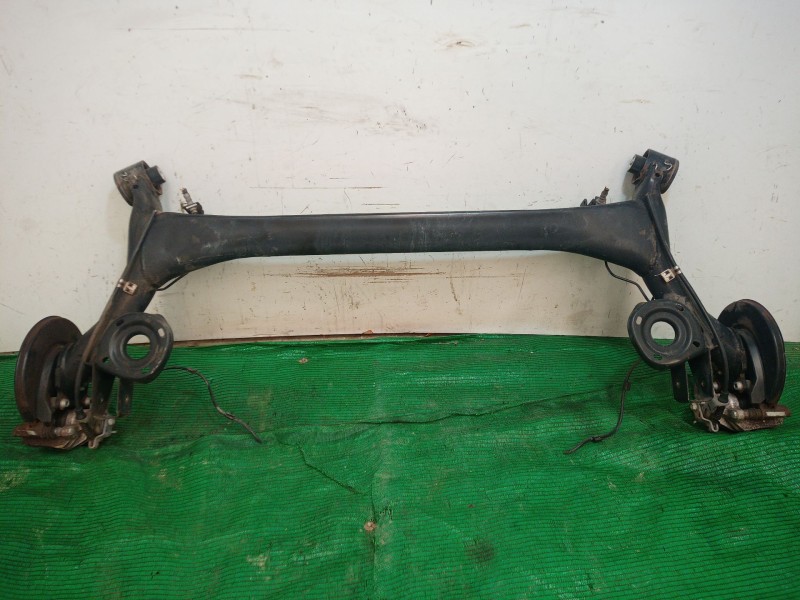 Recambio de puente trasero para volkswagen polo v (6r1, 6c1) 1.4 (6r1) referencia OEM IAM   