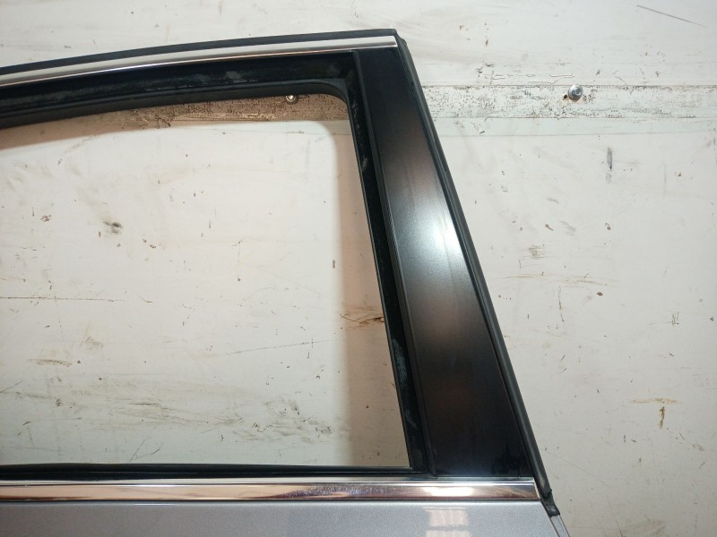 Recambio de puerta trasera derecha para bmw 5 (e60) 520 i referencia OEM IAM   