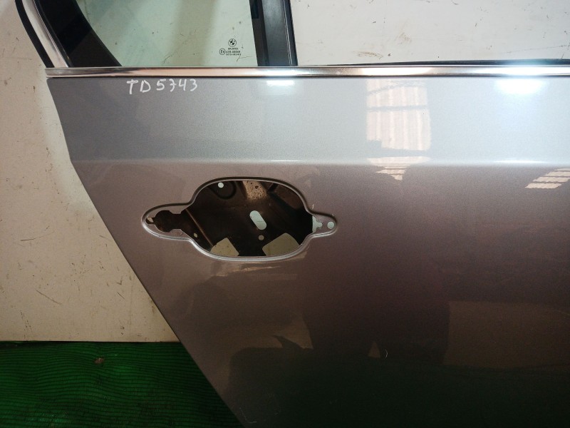 Recambio de puerta trasera derecha para bmw 5 (e60) 520 i referencia OEM IAM   