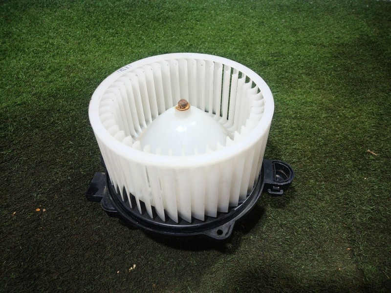 Recambio de ventilador calefaccion para hyundai ioniq (ae) 1.6 gdi hybrid referencia OEM IAM D316CWFAA01 D316CWFAA01 D316CWFAA01