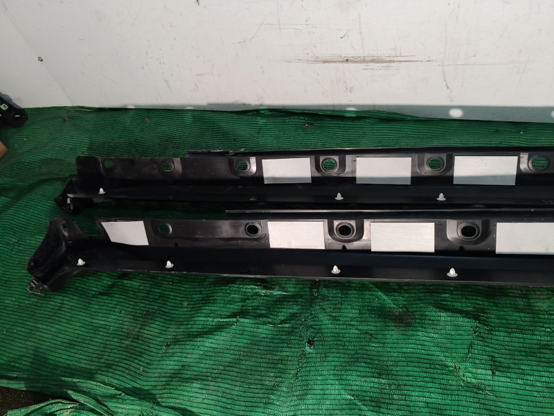 Recambio de faldon lateral para toyota c-hr (_x1_) 1.8 hybrid (zyx10_, zyx11_) referencia OEM IAM   