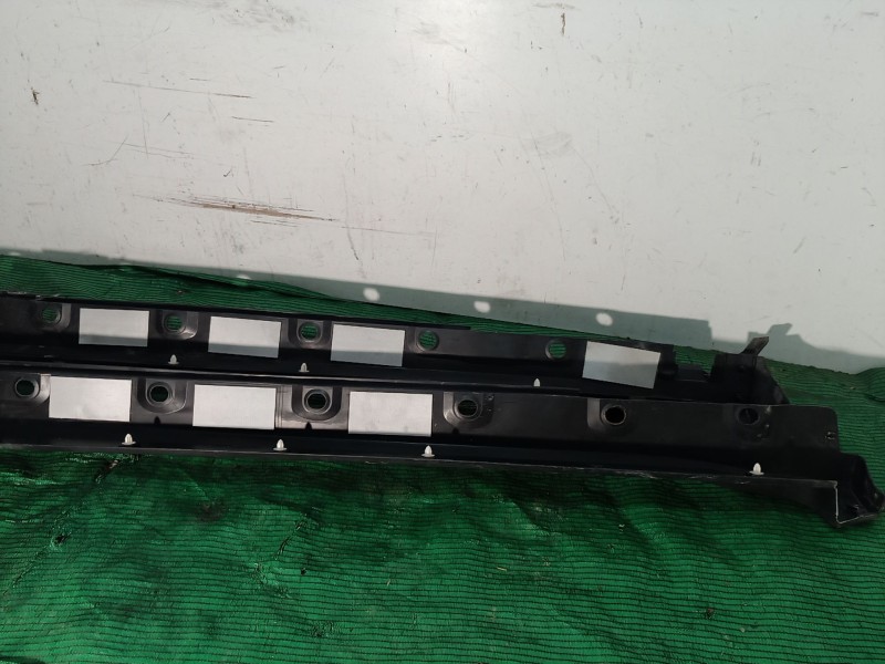 Recambio de faldon lateral para toyota c-hr (_x1_) 1.8 hybrid (zyx10_, zyx11_) referencia OEM IAM   