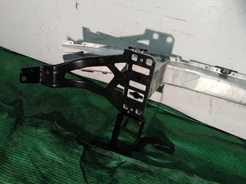 Recambio de refuerzo paragolpes delantero para bmw 5 (e60) 520 i referencia OEM IAM 13232810 13232810 13232810