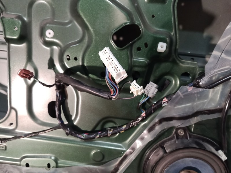 Recambio de puerta delantera izquierda para nissan x-trail (t30) comfort referencia OEM IAM   