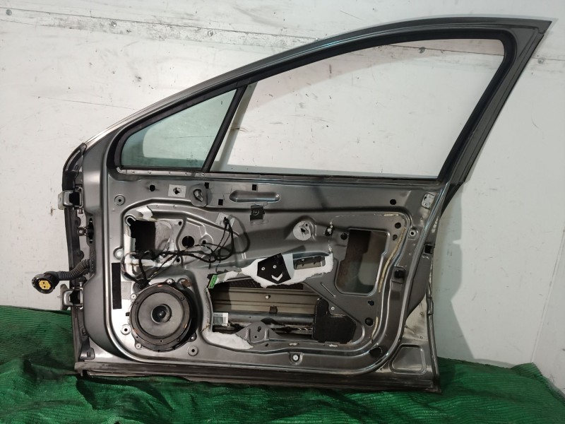 Recambio de puerta delantera derecha para peugeot 407 sport referencia OEM IAM   