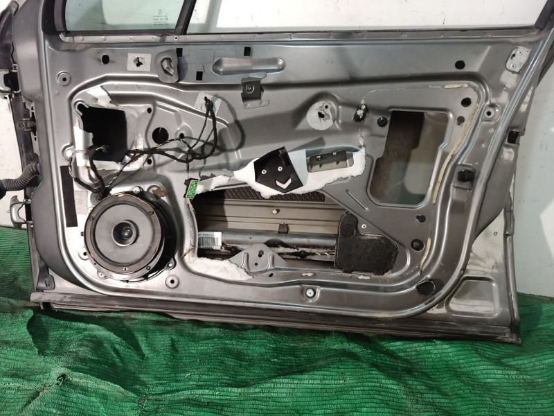 Recambio de puerta delantera derecha para peugeot 407 sport referencia OEM IAM   