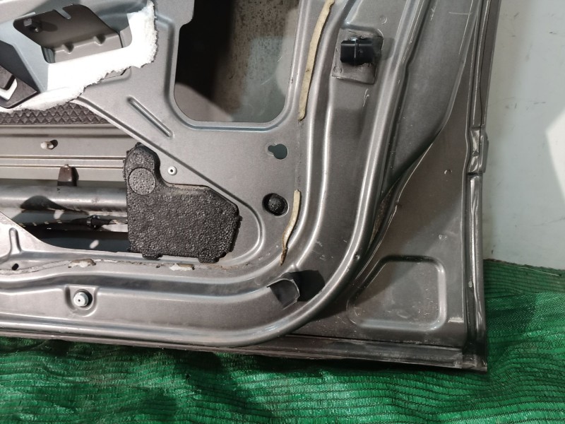 Recambio de puerta delantera derecha para peugeot 407 sport referencia OEM IAM   
