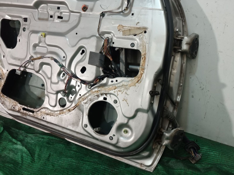 Recambio de puerta delantera izquierda para honda cr-v (rd1/3) 2.0 16v cat referencia OEM IAM   