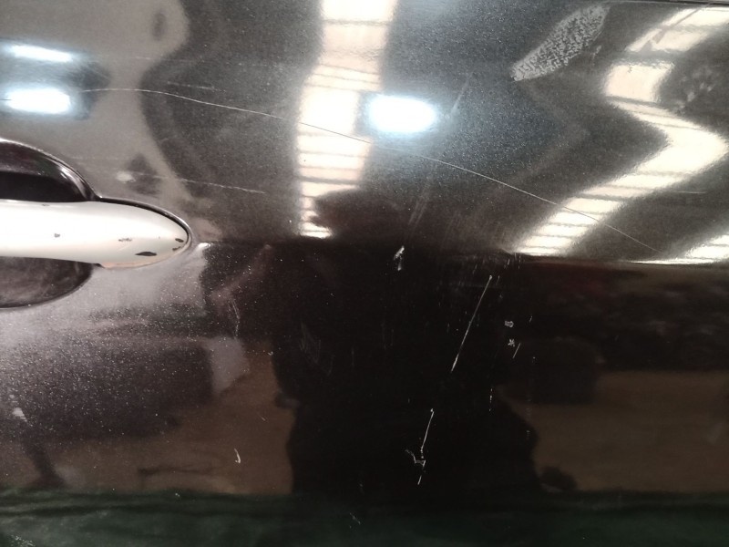 Recambio de puerta delantera derecha para renault clio iii 1.2 16v referencia OEM IAM   