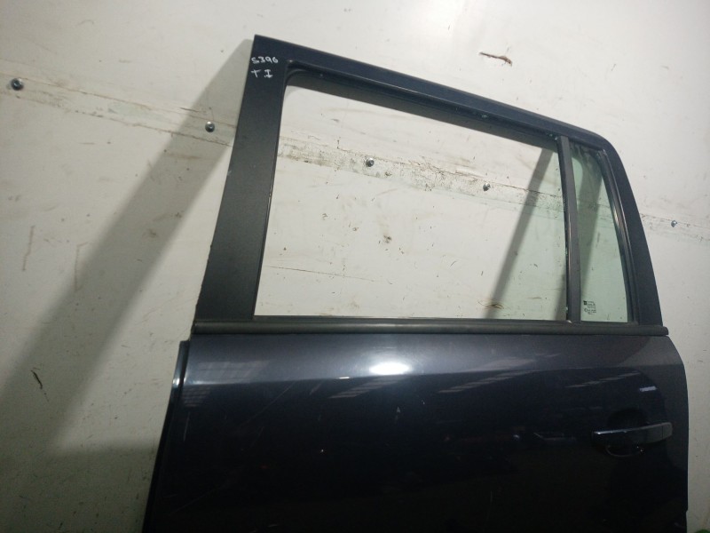 Recambio de puerta trasera izquierda para opel zafira b 1.6 16v referencia OEM IAM   
