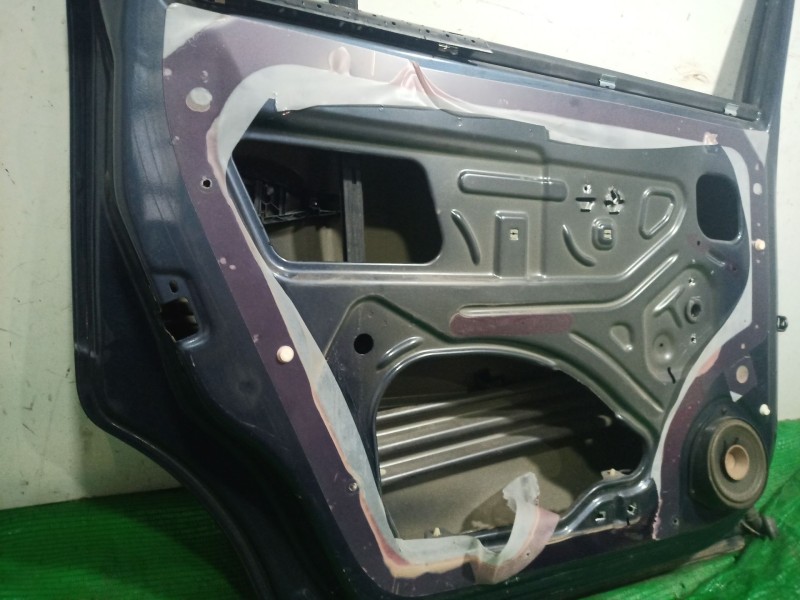 Recambio de puerta trasera izquierda para opel zafira b 1.6 16v referencia OEM IAM   