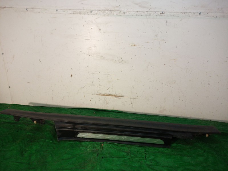 Recambio de faldon lateral para mini mini (f55) cooper d referencia OEM IAM 51777 51777 51777