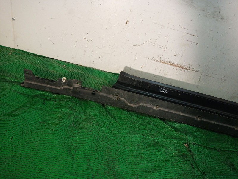 Recambio de faldon lateral para mini mini (f55) cooper d referencia OEM IAM 51777 51777 51777