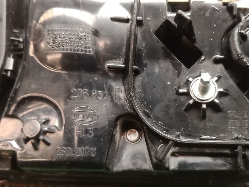 Recambio de piloto trasero derecho para volkswagen tiguan (ad1, ax1) 1.5 tsi referencia OEM IAM   