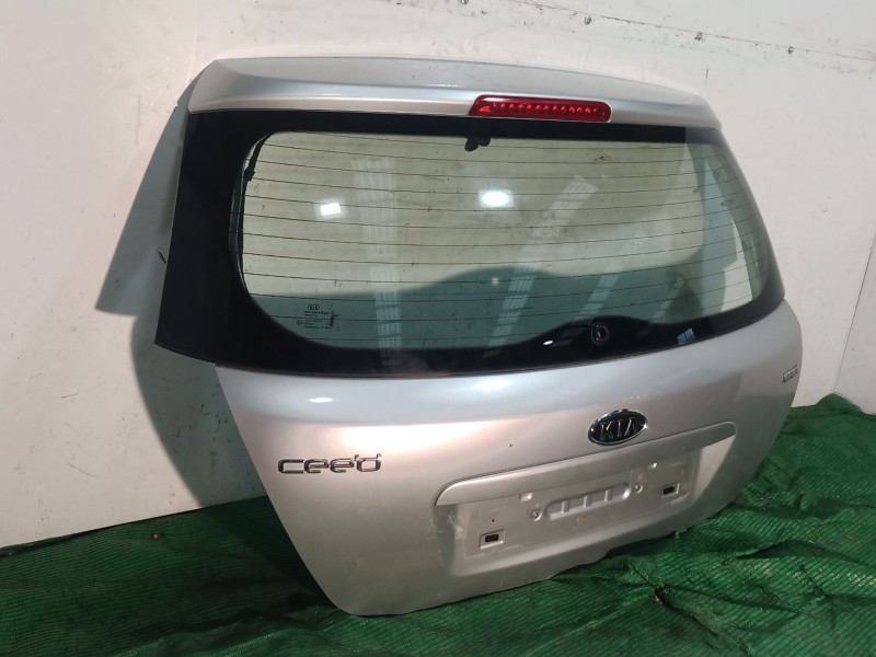 Recambio de porton trasero para kia cee´d hatchback (ed) 1.6 crdi 90 referencia OEM IAM   