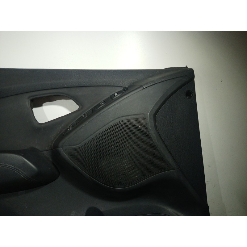Recambio de guarnecido puerta delantera izquierda para hyundai ix35 (lm, el, elh) 1.6 referencia OEM IAM 823702Y000 823702Y000 8