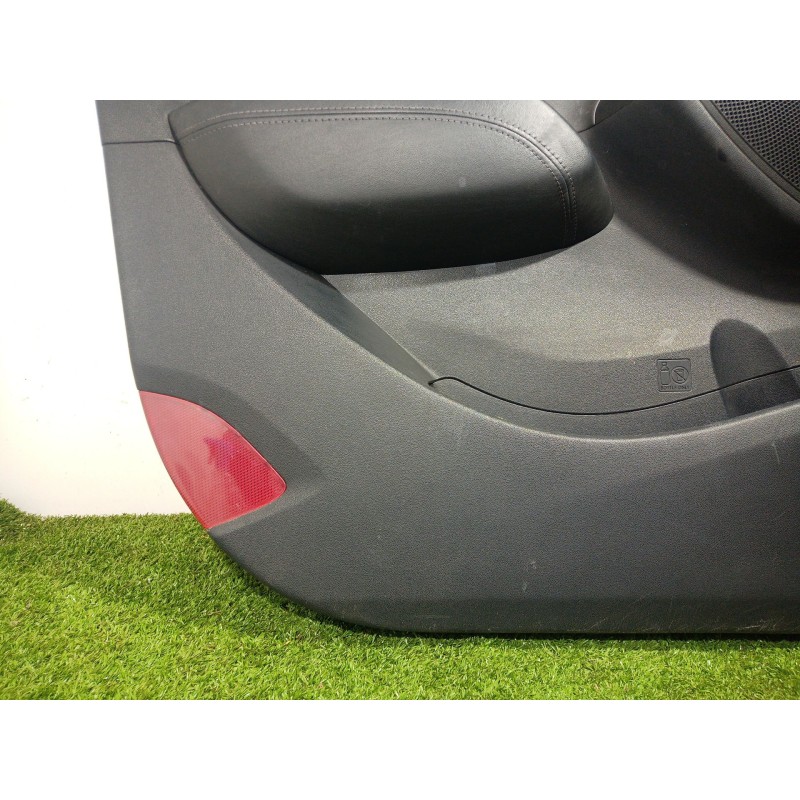 Recambio de guarnecido puerta delantera izquierda para hyundai ix35 (lm, el, elh) 1.6 referencia OEM IAM 823702Y000 823702Y000 8