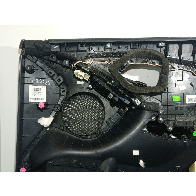 Recambio de guarnecido puerta delantera izquierda para hyundai ix35 (lm, el, elh) 1.6 referencia OEM IAM 823702Y000 823702Y000 8