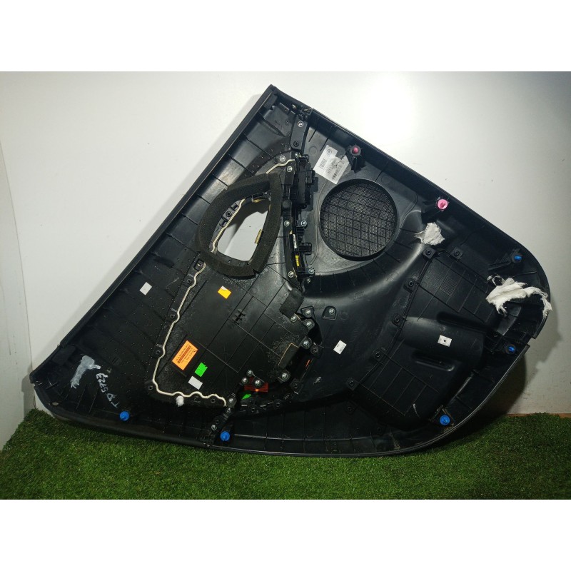 Recambio de guarnecido puerta trasera derecha para hyundai ix35 (lm, el, elh) 1.6 referencia OEM IAM   
