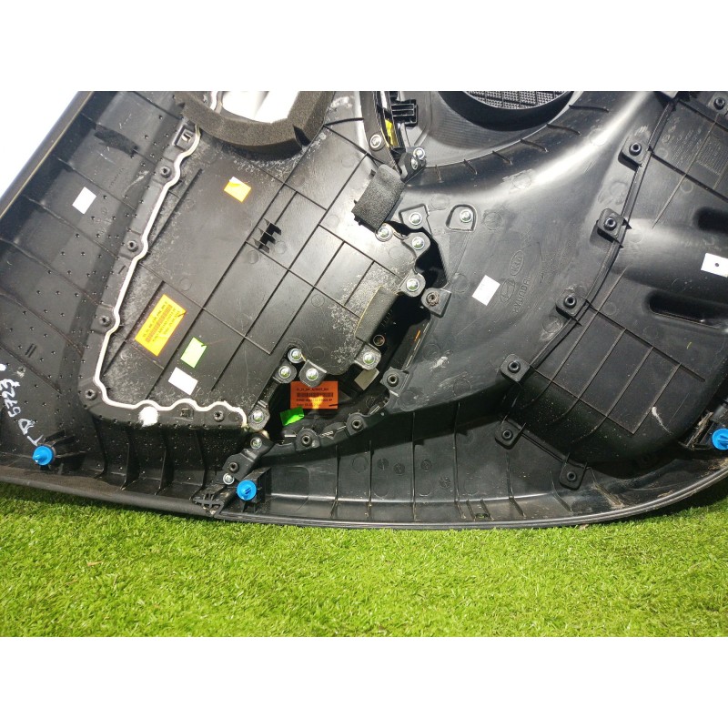 Recambio de guarnecido puerta trasera derecha para hyundai ix35 (lm, el, elh) 1.6 referencia OEM IAM   
