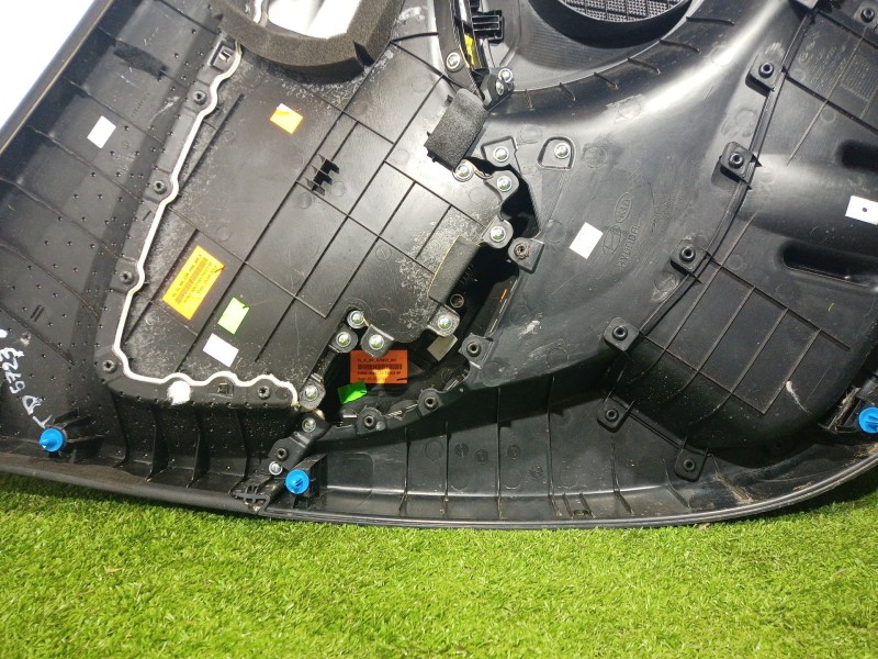 Recambio de guarnecido puerta trasera derecha para hyundai ix35 (lm, el, elh) 1.6 referencia OEM IAM   