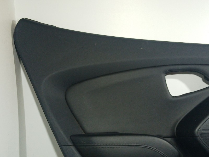 Recambio de guarnecido puerta trasera izquierda para hyundai ix35 (lm, el, elh) 1.6 referencia OEM IAM   