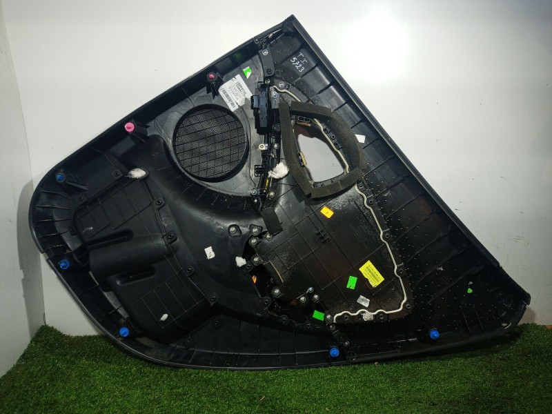 Recambio de guarnecido puerta trasera izquierda para hyundai ix35 (lm, el, elh) 1.6 referencia OEM IAM   