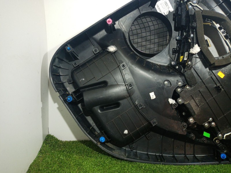 Recambio de guarnecido puerta trasera izquierda para hyundai ix35 (lm, el, elh) 1.6 referencia OEM IAM   