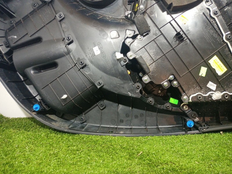 Recambio de guarnecido puerta trasera izquierda para hyundai ix35 (lm, el, elh) 1.6 referencia OEM IAM   