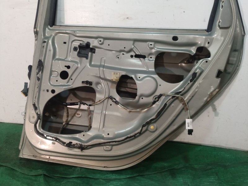 Recambio de puerta trasera derecha para renault scenic rx4 (ja0) 2.0 16v sportway referencia OEM IAM   