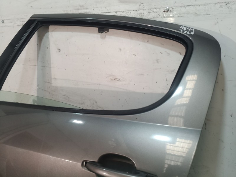 Recambio de puerta trasera izquierda para peugeot 407 sport referencia OEM IAM   