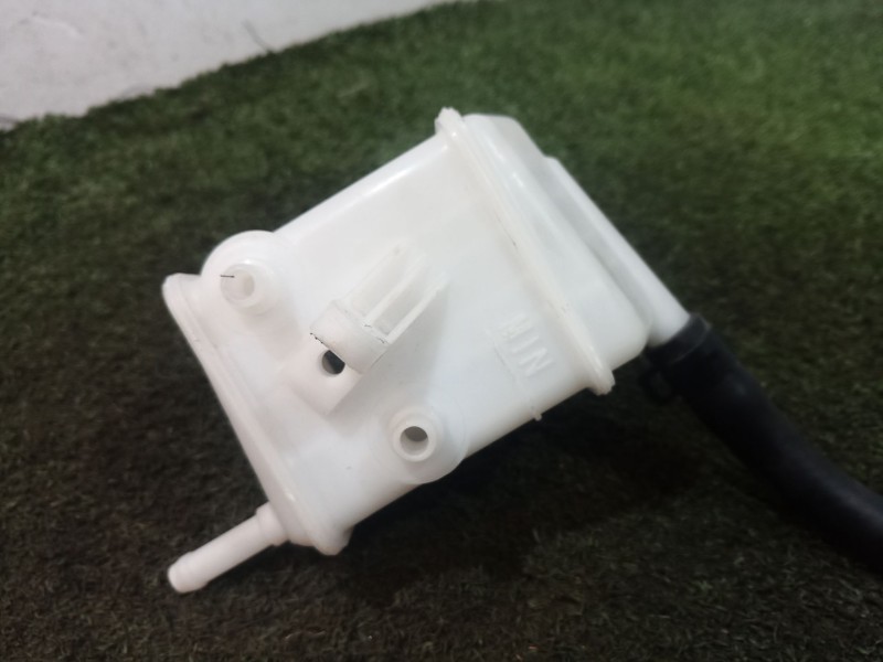 Recambio de deposito servo para hyundai ioniq (ae) 1.6 gdi hybrid referencia OEM IAM   