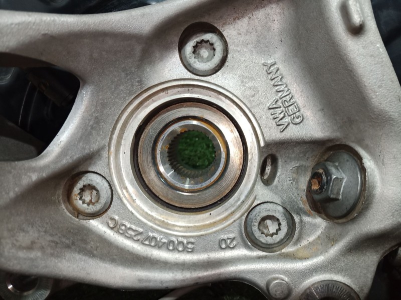 Recambio de mangueta delantera izquierda para volkswagen tiguan (ad1, ax1) 1.5 tsi referencia OEM IAM 5Q0407258C 5Q0407258C 5QF4