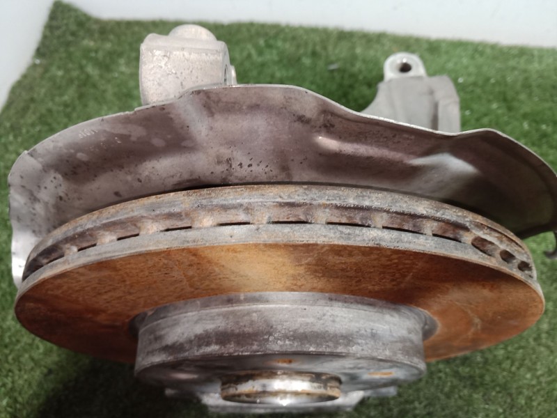 Recambio de mangueta delantera derecha para mini mini (f55) cooper d referencia OEM IAM 687664401 687664401 687664401