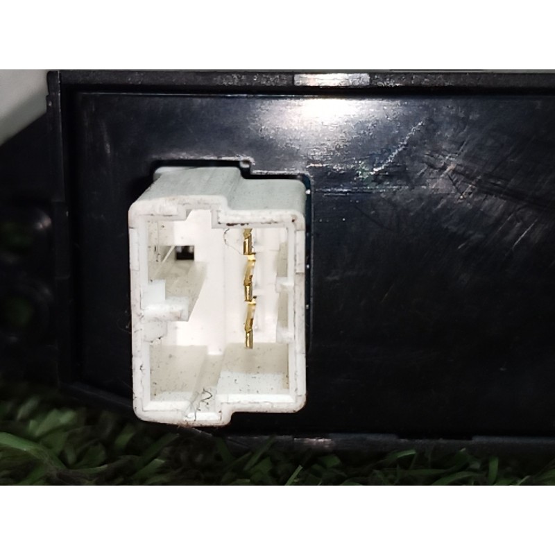 Recambio de warning para kia cee´d hatchback (ed) 1.6 crdi 90 referencia OEM IAM   